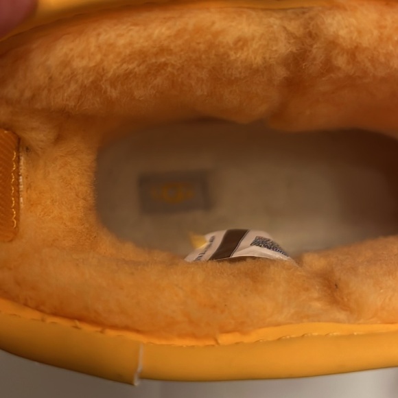 UGG Waterproof Boots size USA 5 23.5 centimeter - Picture 6 of 8